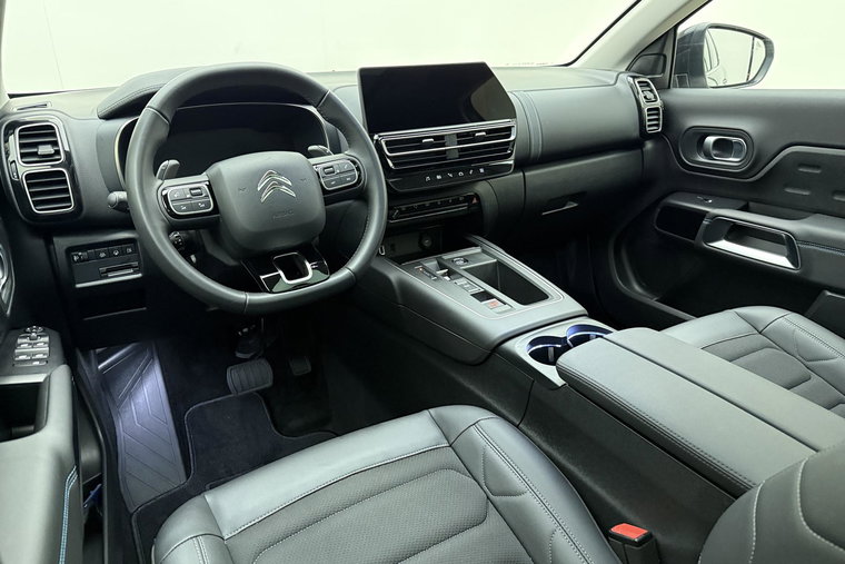 Vehicle Image 18