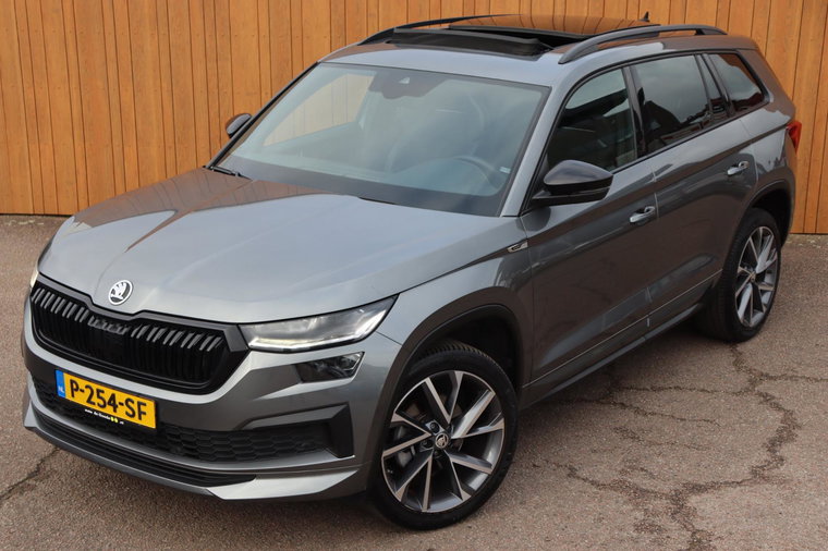 Vehicle Image 6