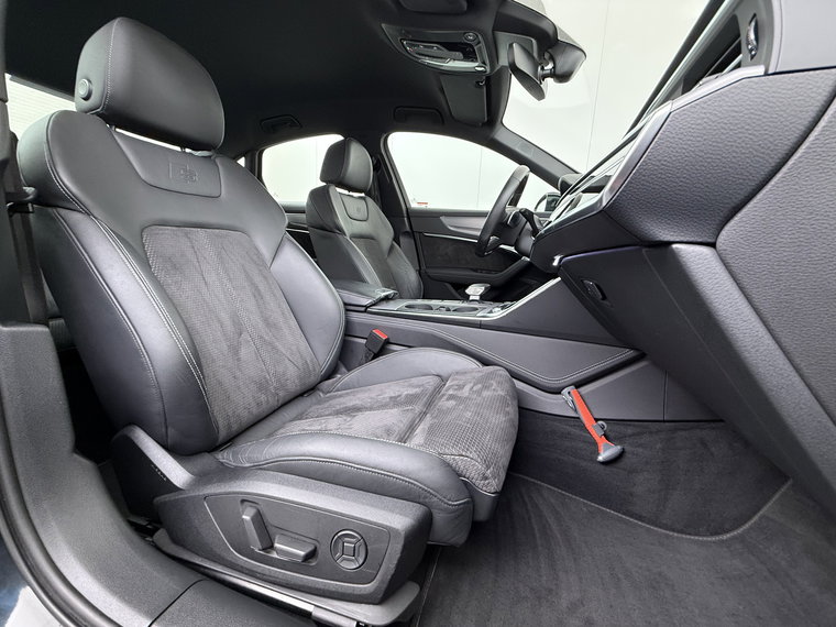 Vehicle Image 37