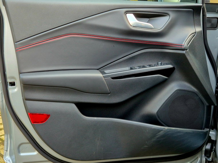 Vehicle Image 33