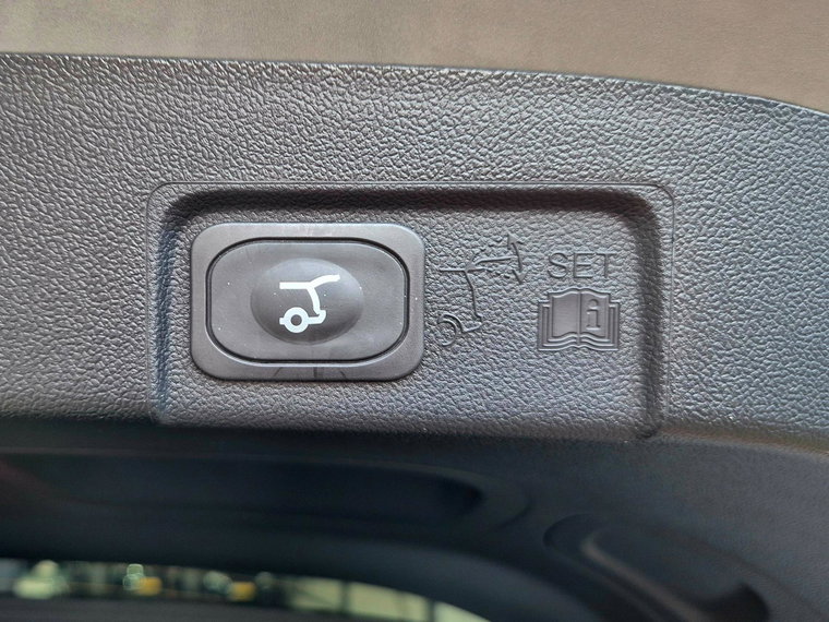 Vehicle Image 39
