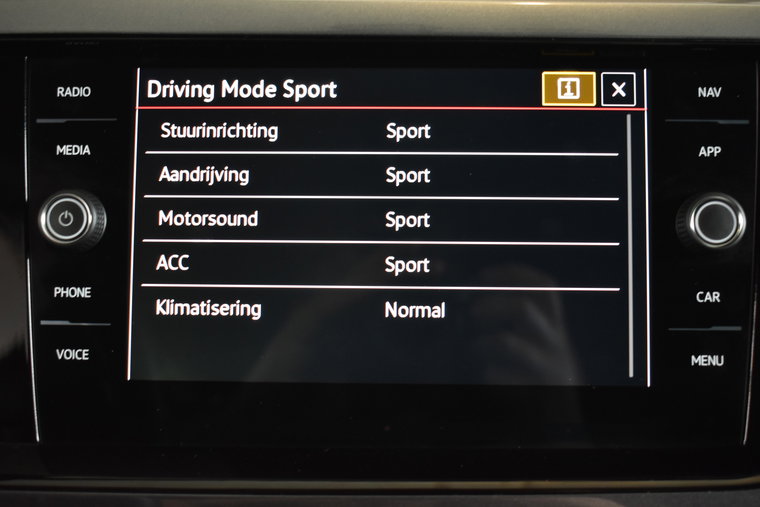 Vehicle Image 33