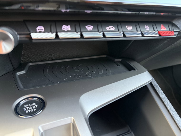 Vehicle Image 37