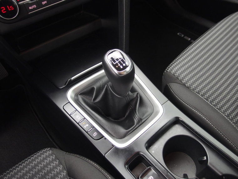 Vehicle Image 26