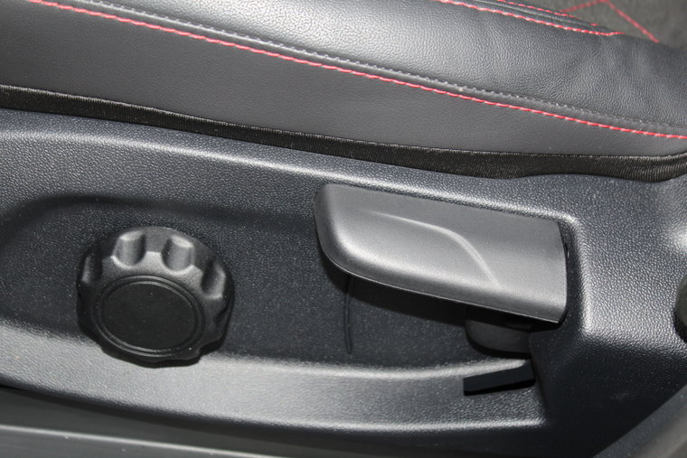 Vehicle Image 35