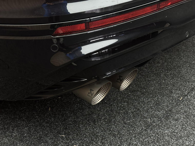 Vehicle Image 23