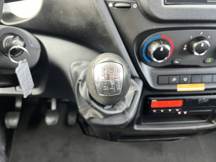Vehicle Image 35
