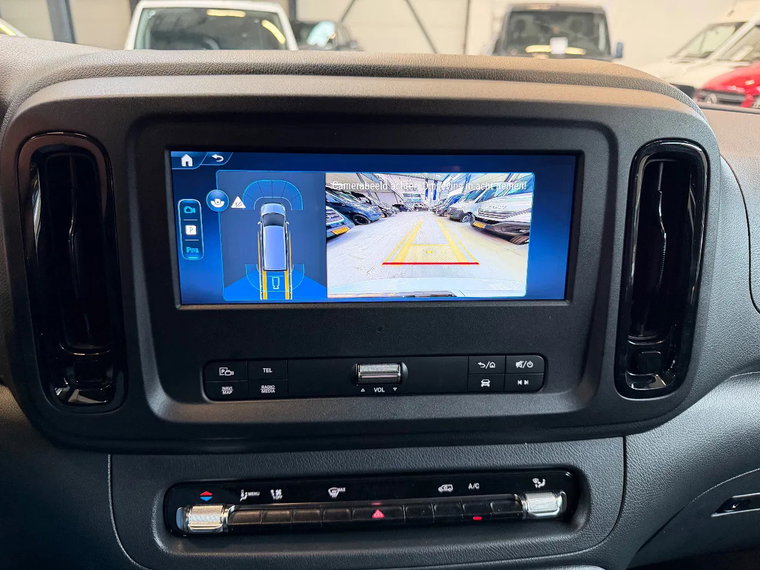 Vehicle Image 20