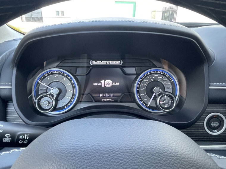 Vehicle Image 32