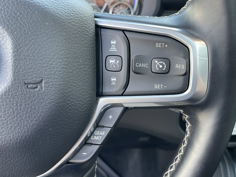 Vehicle Image 34