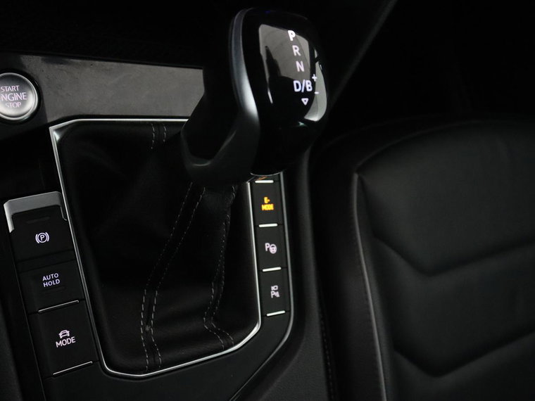 Vehicle Image 28
