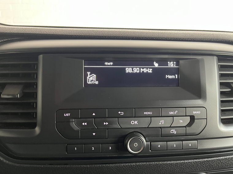 Vehicle Image 24