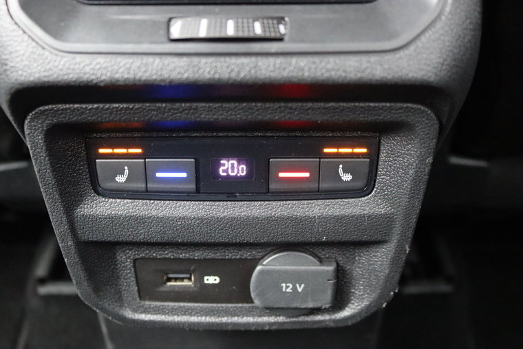 Vehicle Image 26