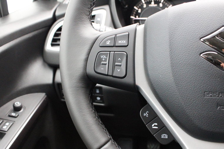 Vehicle Image 21