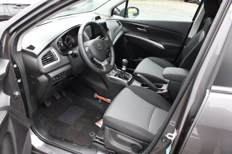 Vehicle Image 10