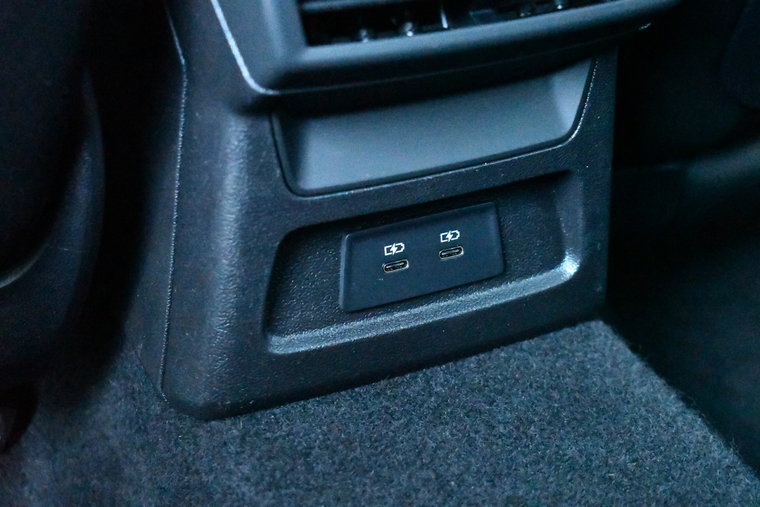 Vehicle Image 58