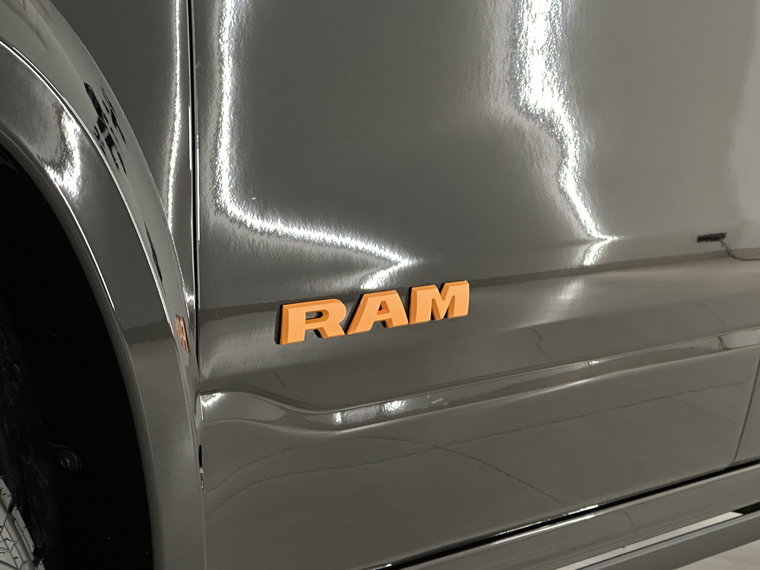 Vehicle Image 23