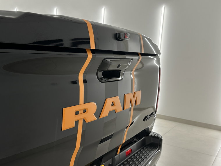 Vehicle Image 24