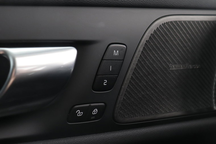 Vehicle Image 40