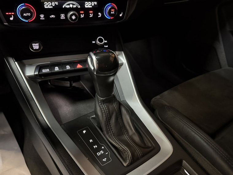 Vehicle Image 38