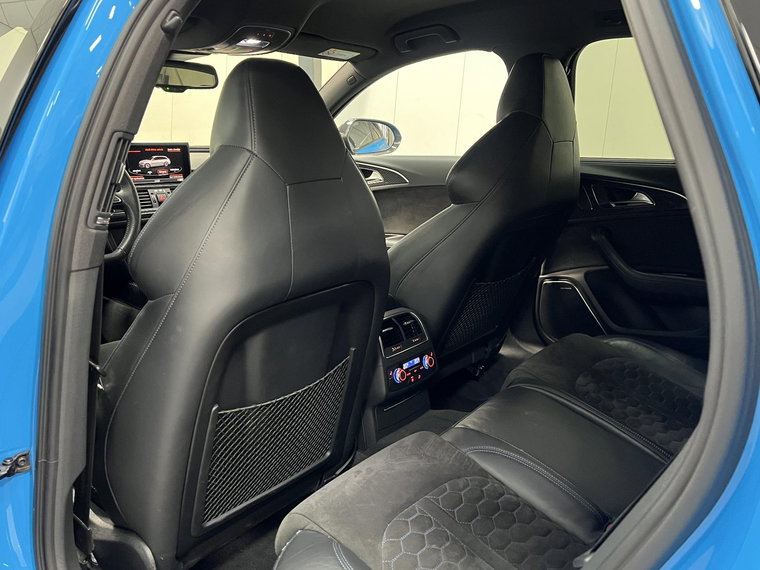 Vehicle Image 26