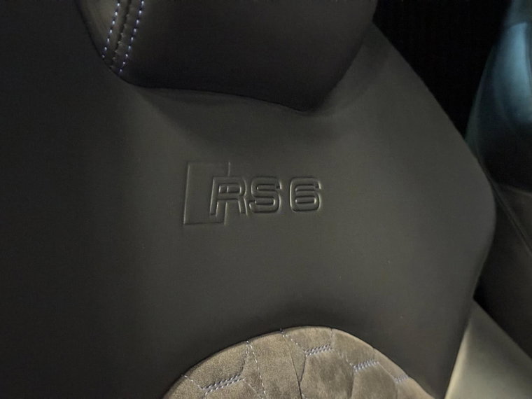 Vehicle Image 41