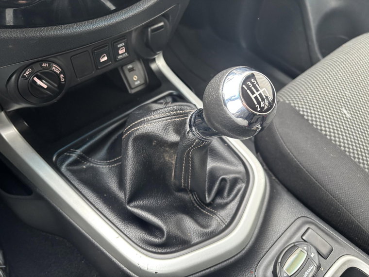 Vehicle Image 28