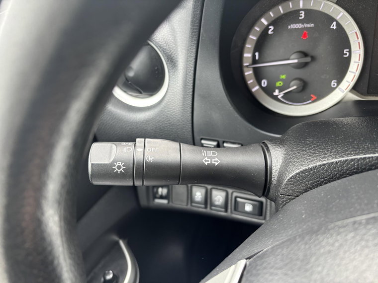 Vehicle Image 35