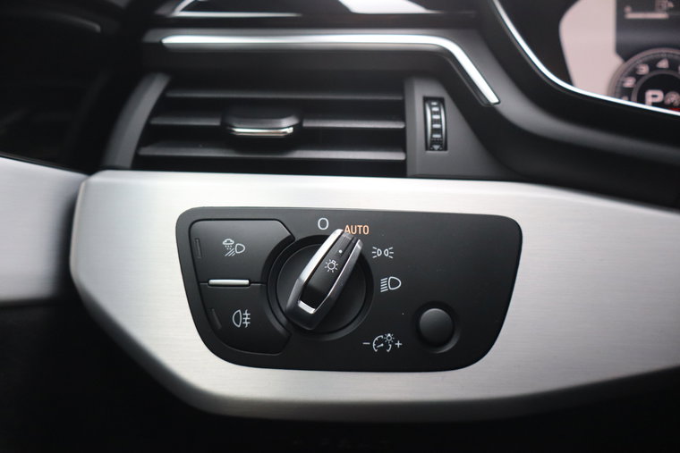 Vehicle Image 37