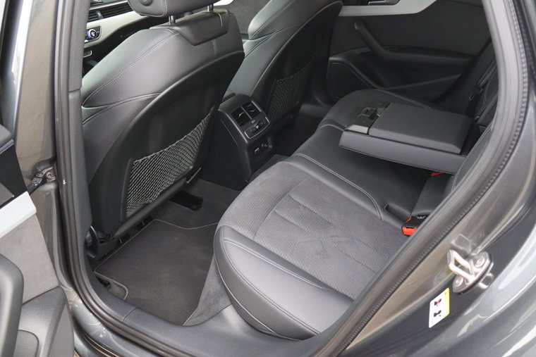 Vehicle Image 40