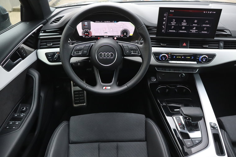 Vehicle Image 6