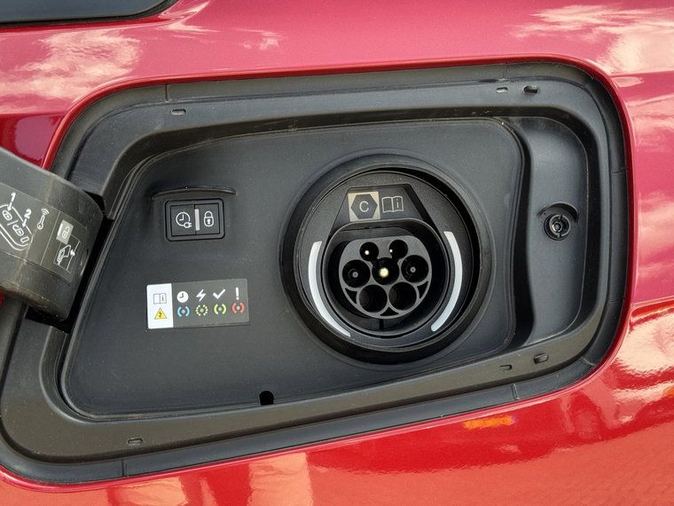 Vehicle Image 16
