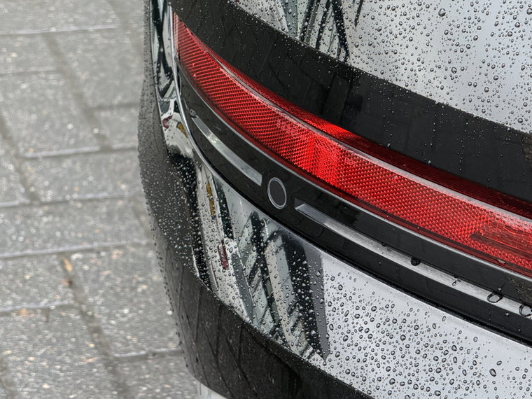 Vehicle Image 52