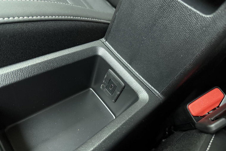 Vehicle Image 23