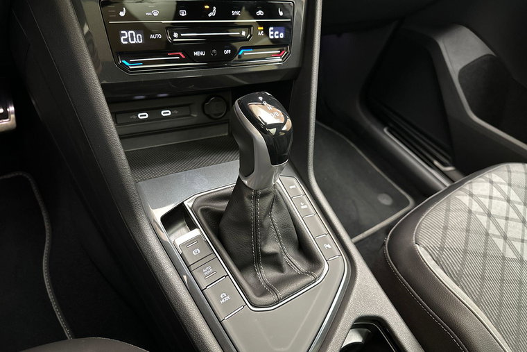 Vehicle Image 37