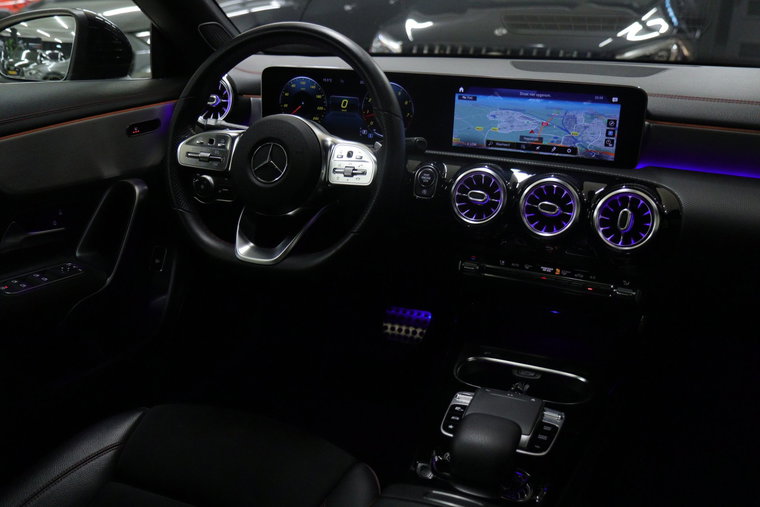 Vehicle Image 40