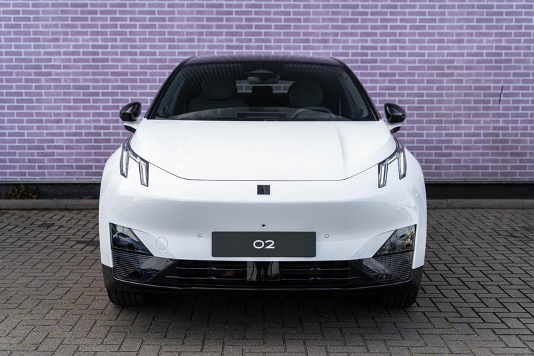 Vehicle Image 12