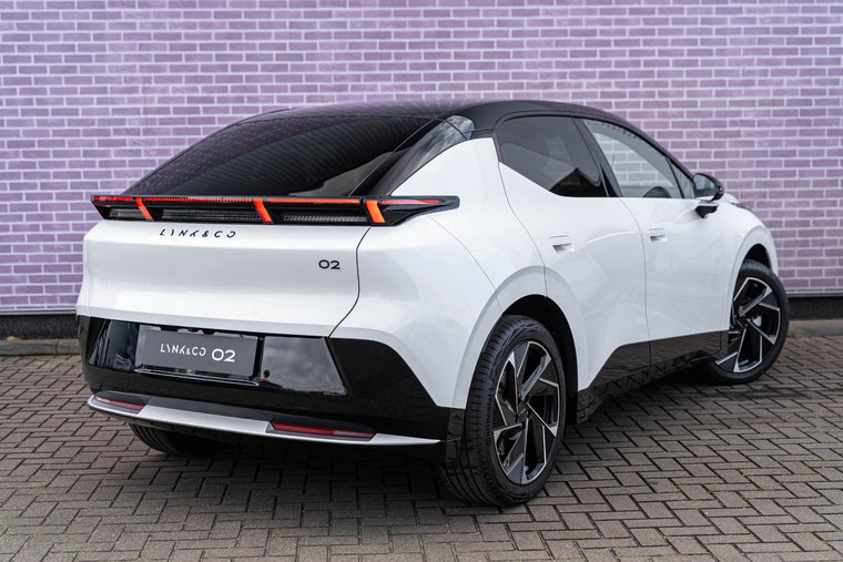 Vehicle Image 6