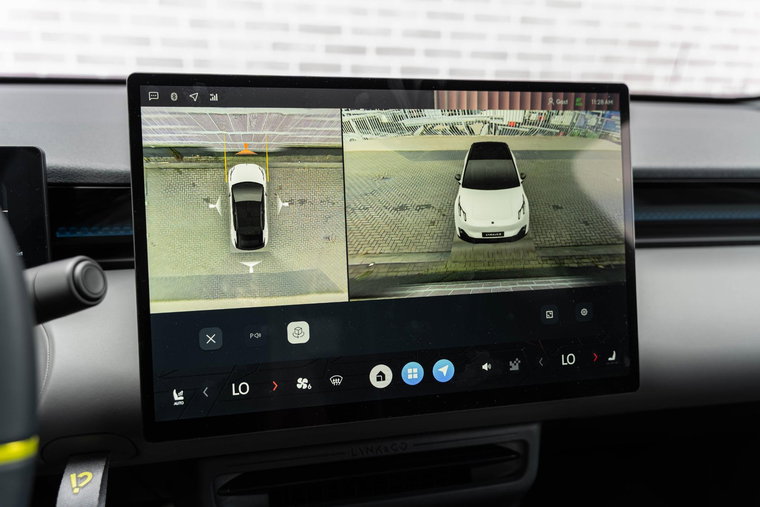 Vehicle Image 11