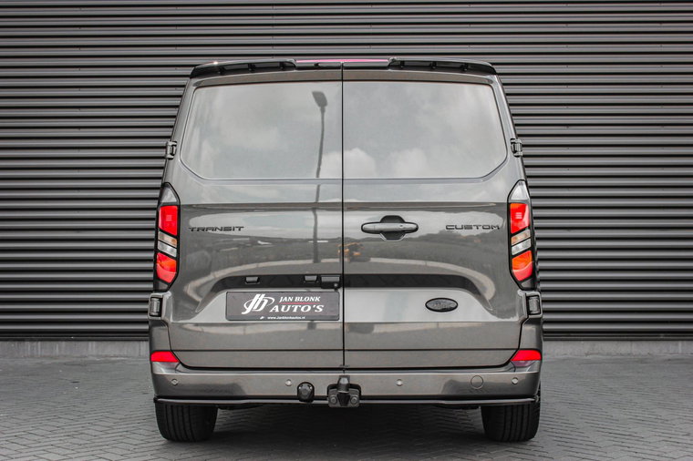 Vehicle Image 39