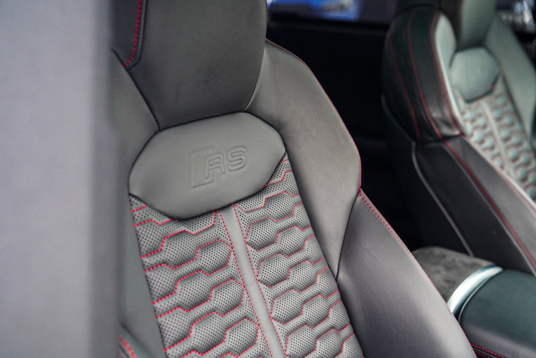 Vehicle Image 40