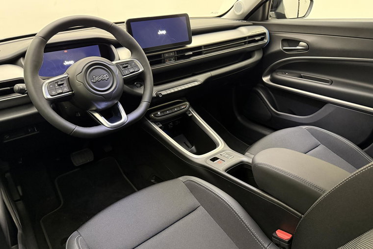 Vehicle Image 18