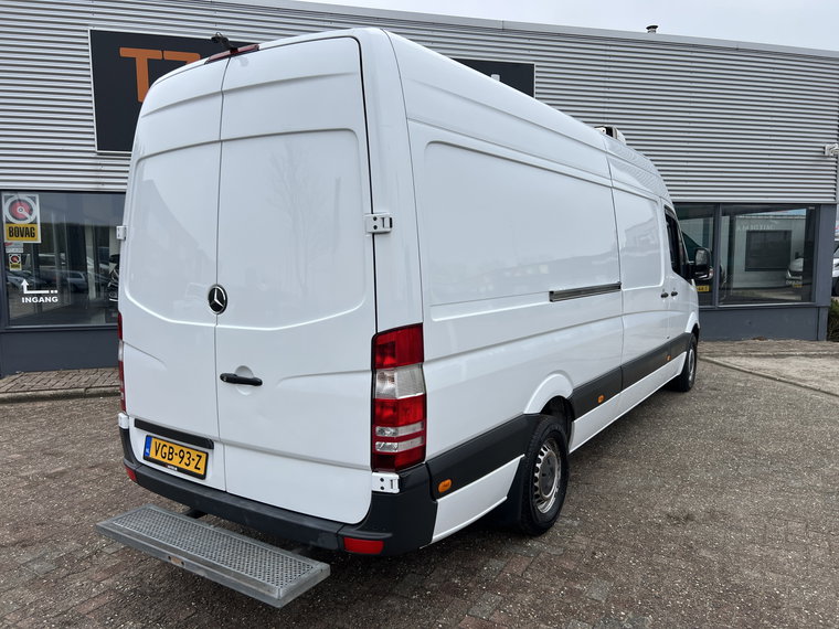 Vehicle Image 34