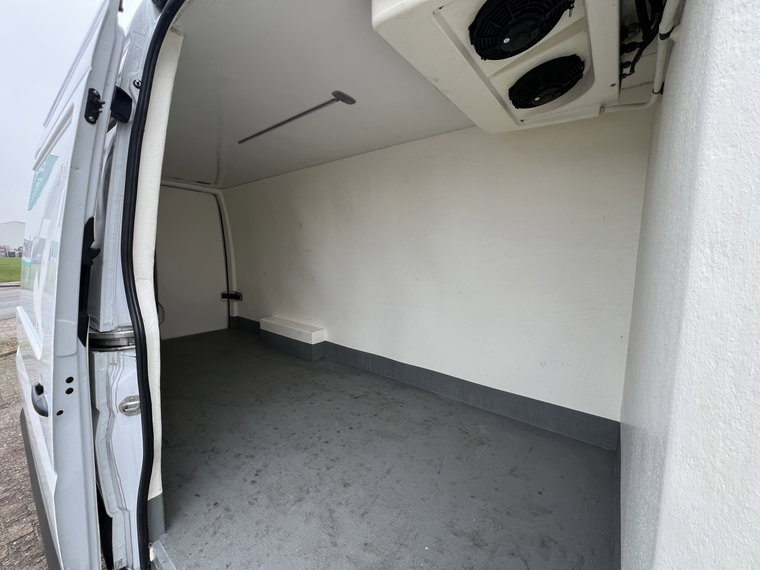 Vehicle Image 38