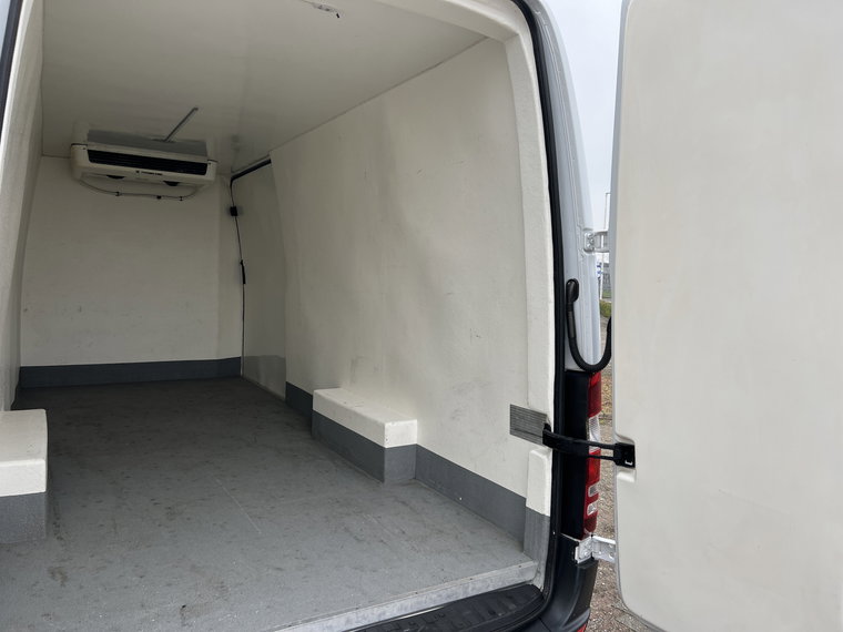 Vehicle Image 40