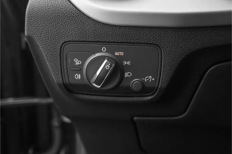 Vehicle Image 37