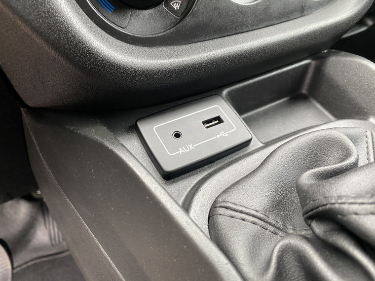 Vehicle Image 35