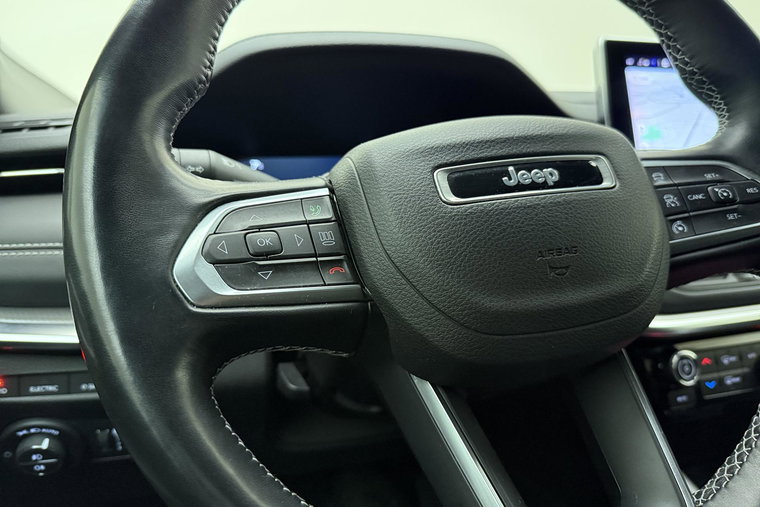 Vehicle Image 26