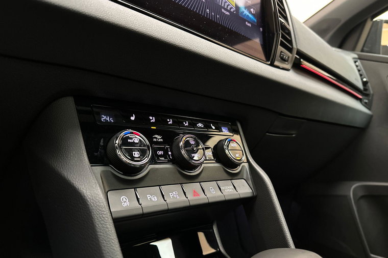 Vehicle Image 37
