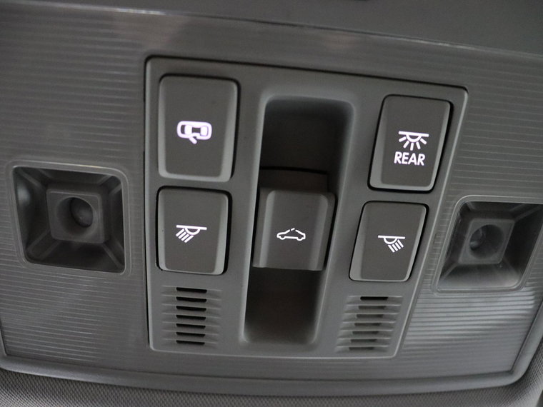 Vehicle Image 28